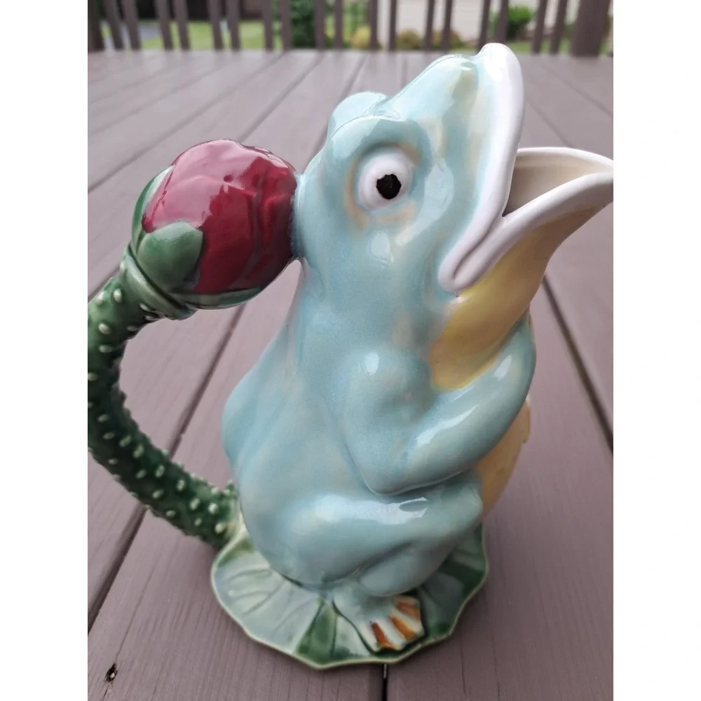 Vintage Majolica Porcelain Frog On Lily Pad Pitcher Stoneware